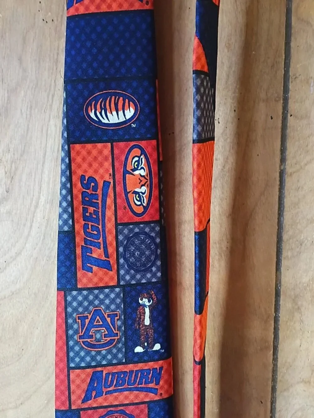 Auburn Tigers Novelty Neck Tie Eagle Neckwear Orange Blue Polyester Mascot Tie
